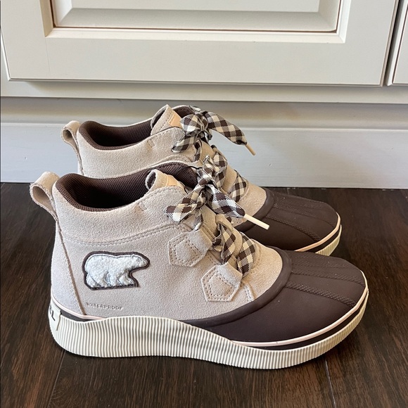 NWT SOREL Out N About IV Classic Waterproof Boots - Picture 4 of 8